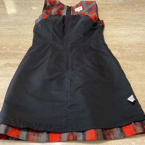 Milly NWOT, Orange,Black,Gray dress,Excellent Condition, measurements in photos - Picture 12 of 14